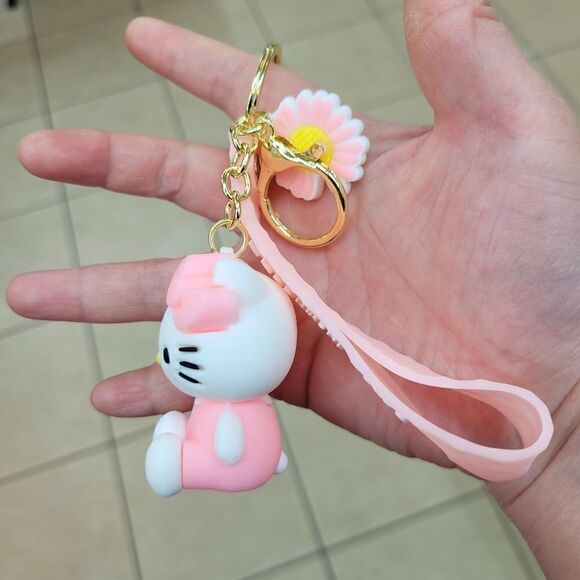 Brand New Pink Hello Kitty Keychain - Picture 2 of 5